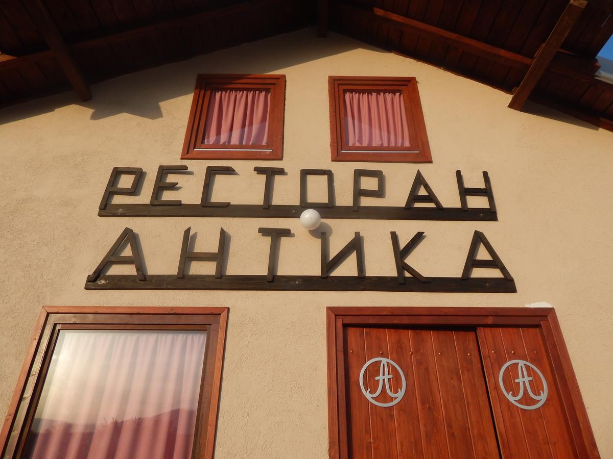 Hotel Restoran Antika Sztrumica Kültér fotó